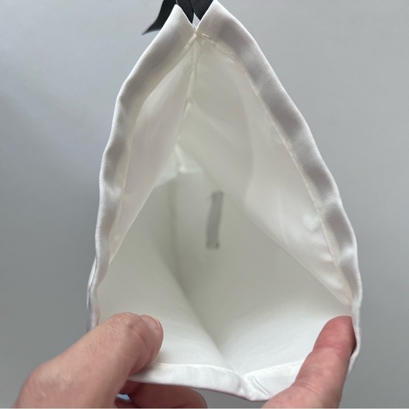 Gucci Dust Bag White - Picture 4 of 5